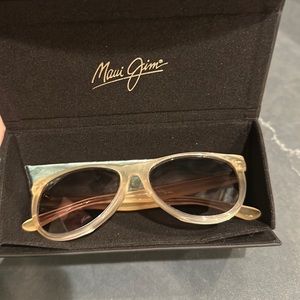 Brand New, POLARIZED see pictures and videos